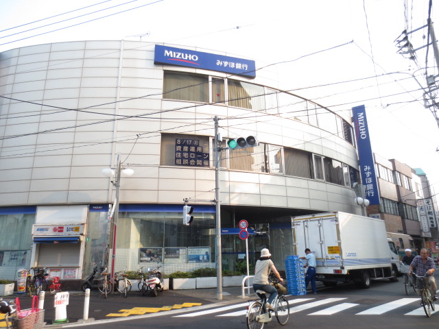 銀行　みずほ銀行祖師谷支店（銀行）まで460m