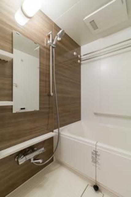 バス・シャワールーム　※写真は同タイプ住戸です。