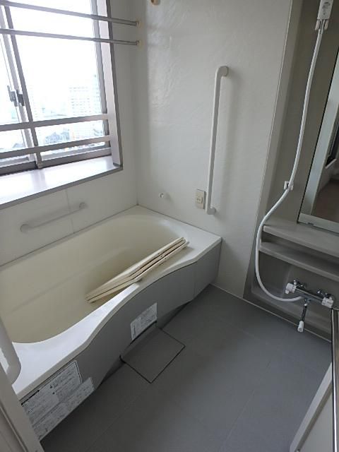 バス・シャワールーム　お風呂です