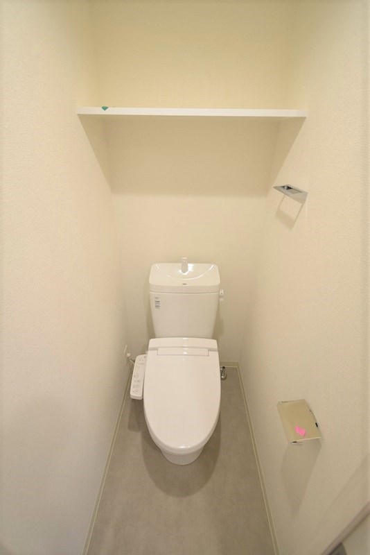 トイレ　同施工会社の同仕様写真です。