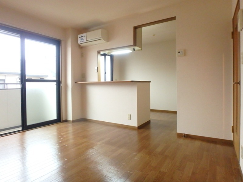 居室・リビング　図面と現状に相違がある場合には現状を優先