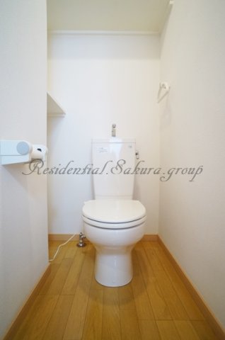 トイレ　清潔感のある水回り♪