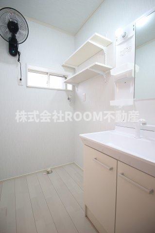 洗面設備　忙しい朝には欠かせない洗面所です