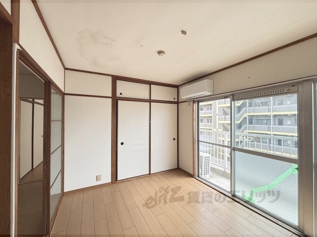 居室・リビング　洋室