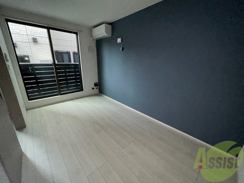 居室・リビング　８．５のＬＤＫです。落ち着いた雰囲気のリビングですね。