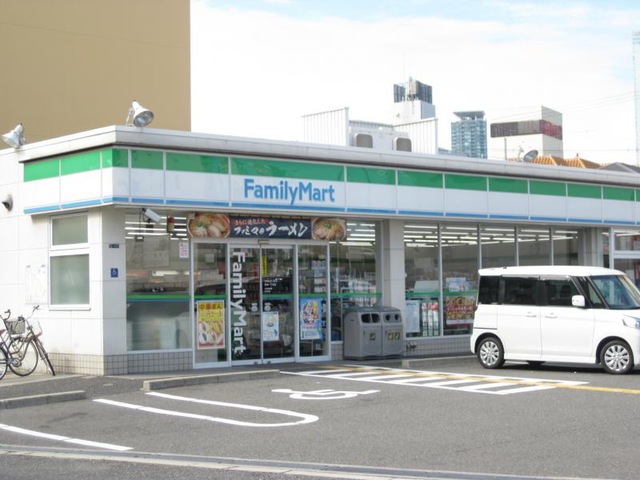 コンビニ　ファミリーマート桑津一丁目店（コンビニ）まで331m