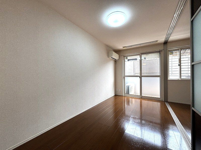 居室・リビング　※掲載情報と物件の現況が異なる場合、現況を優先するものとしま