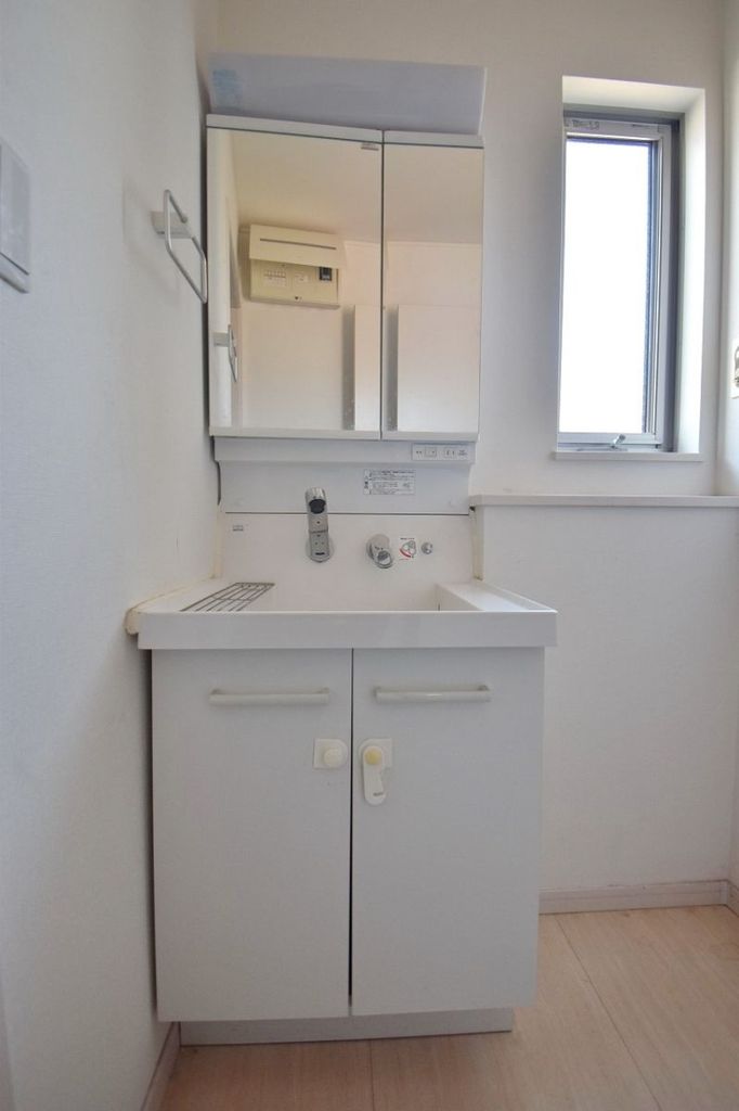 洗面設備　※同タイプ別棟の写真です。