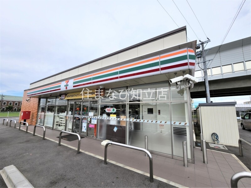 コンビニ　セブンイレブン刈谷東境町店（コンビニ）まで547m