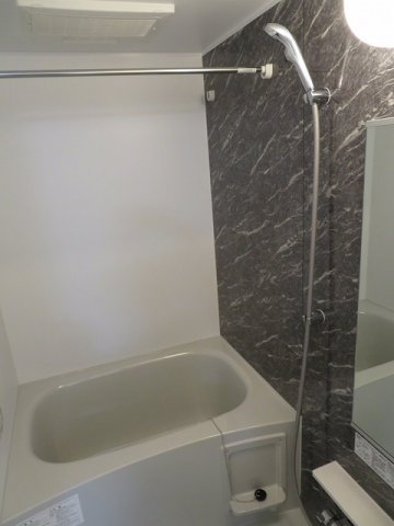 バス・シャワールーム　【カルヴァドス　Ｂ】日々の暮らしに欠かせないお風呂です