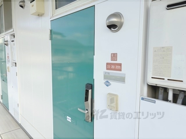 玄関　インターホン