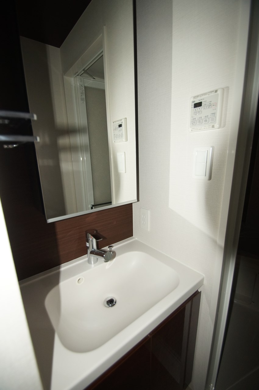 洗面設備　あると便利な独立洗面台