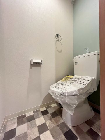 トイレ　別号室の画像です。ご参考下さい。