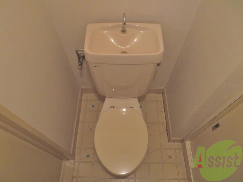 トイレ　バストイレ別なので、ゆっくりトイレをすることが出来ます。