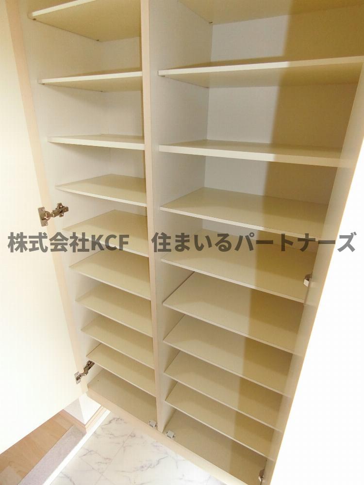 玄関　落ち着いた玄関です