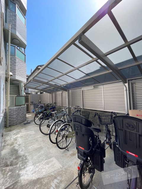 駐車場　駐輪場