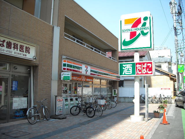 コンビニ　セブンイレブン 草加住吉店（コンビニ）まで215m