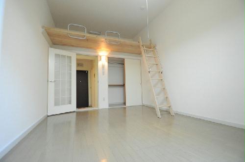 居室・リビング　実際のお部屋と異なる場合がございます。