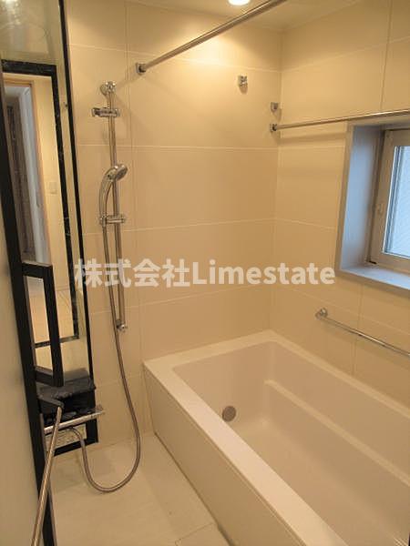 バス・シャワールーム　別部屋参考写真