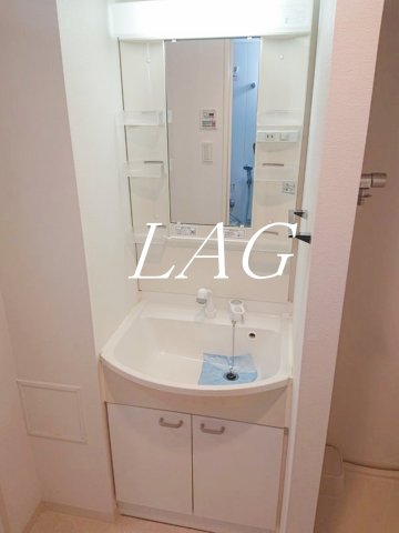 洗面設備　洗面台です。