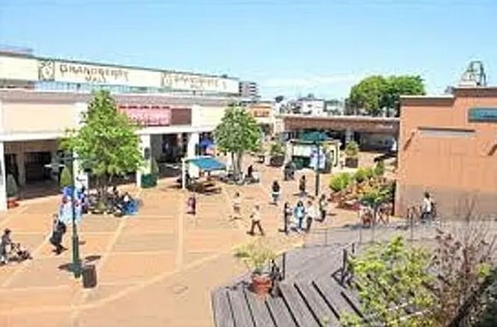 ショッピングセンター　グランベリーパーク（ショッピングセンター）まで642m