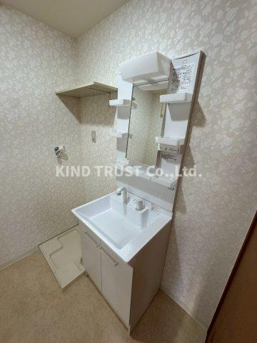 洗面設備　コンパクトで使いやすい洗面所