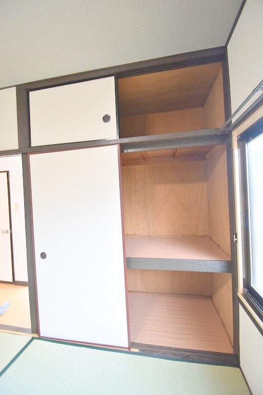 収納　お問合せはシティホーム海田センター　082-821-2227