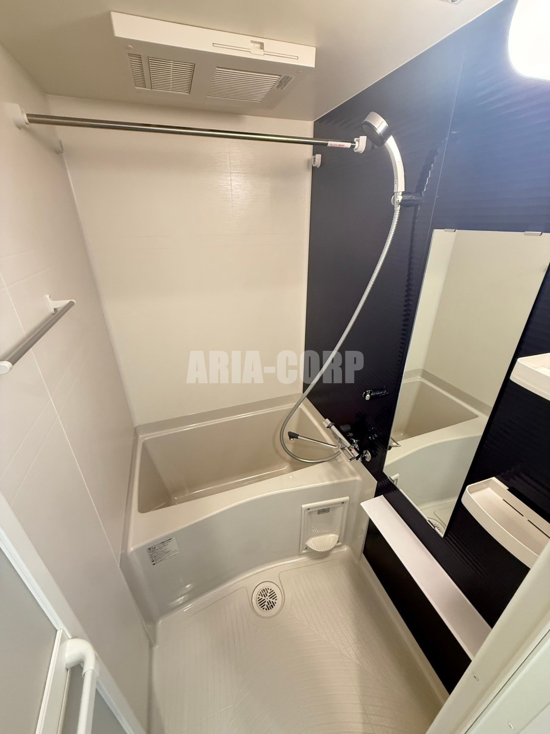 バス・シャワールーム　（同仕様）浴室乾燥付き◎お洒落なバスルーム♪