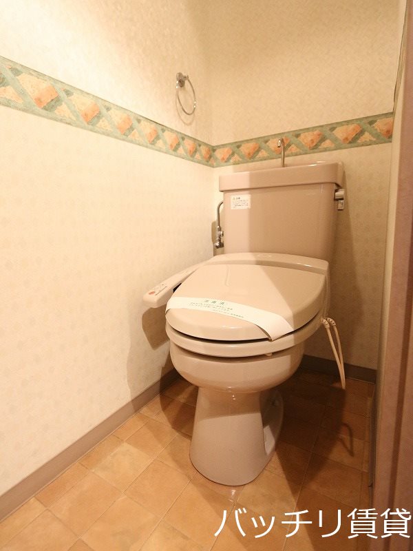 トイレ　※同型タイプの為現状優先