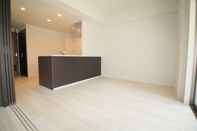 居室・リビング　同タイプ別室の写真使用