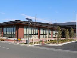 役所　岡部総合支所（役所）まで800m