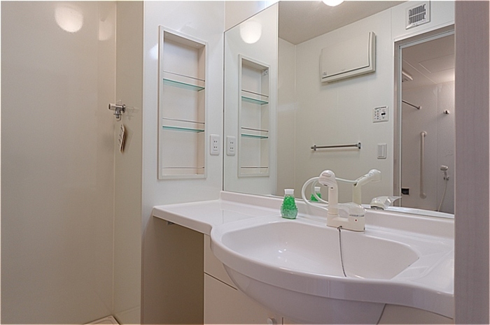 洗面設備　カウンター洗面台