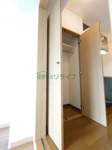 収納　ルーブル駒沢大学II