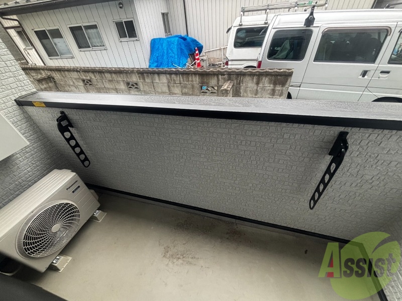 バルコニー　バルコニーは洗濯物を干すのに十分な広さがありますね。