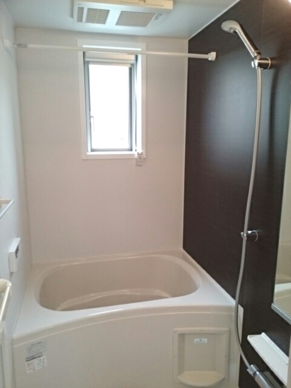 バス・シャワールーム　図面と現状に相違がある場合には現状を優先