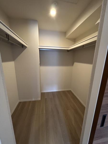 収納　ウォークインクローゼットです
