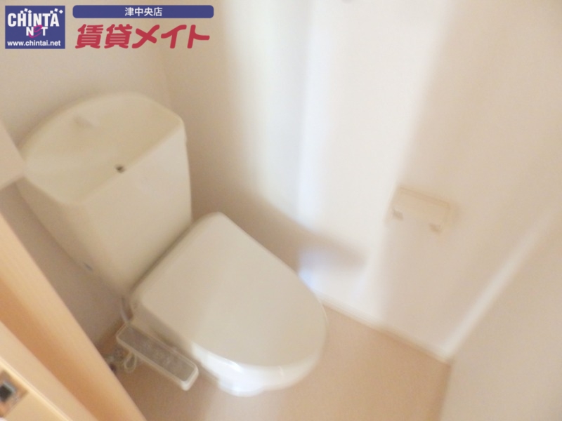 トイレ　同型タイプの画像です