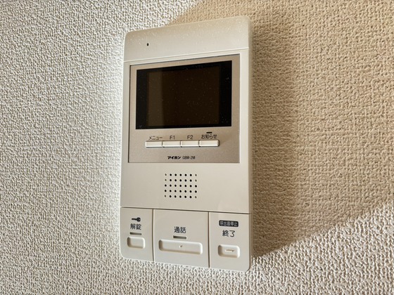 セキュリティ　モニター付きインターホン