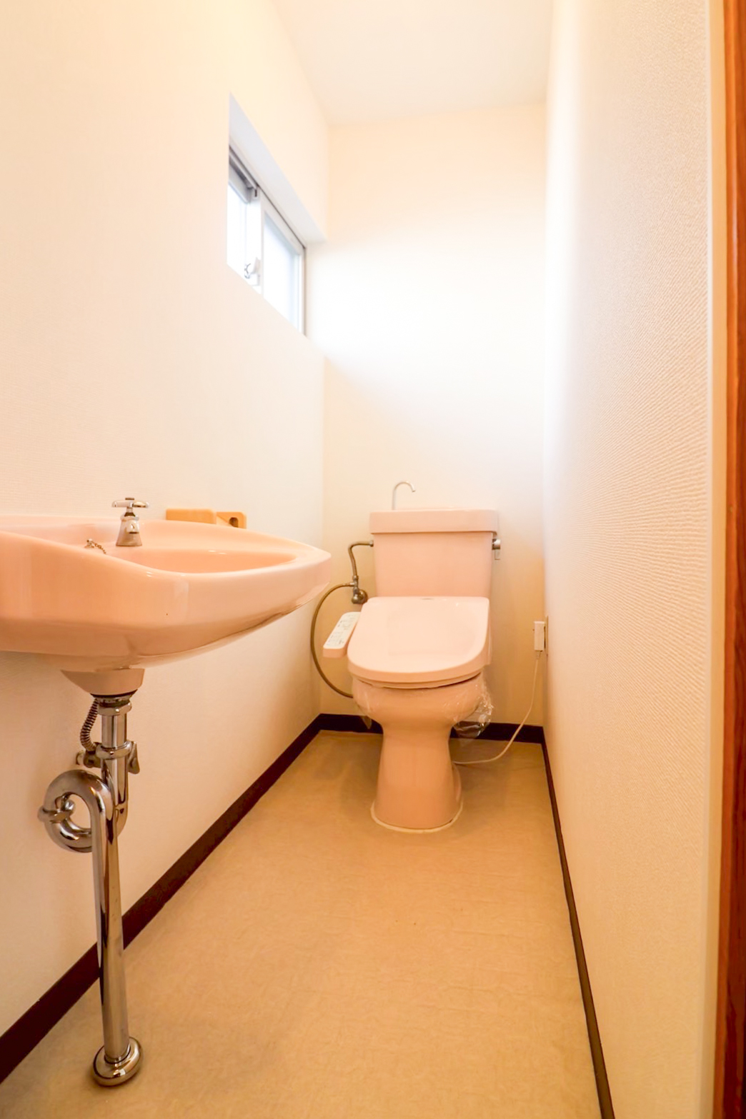 八尾市竹淵西貸家のトイレ写真