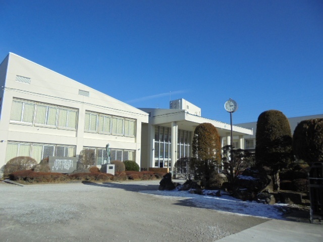 中学校　塩尻市立広陵中学校（中学校）まで1613m