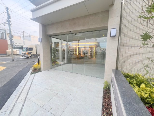 エントランス　綺麗なエントランスです。