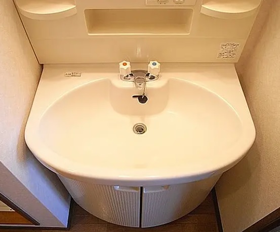 洗面設備　別のお部屋の室内写真になります。