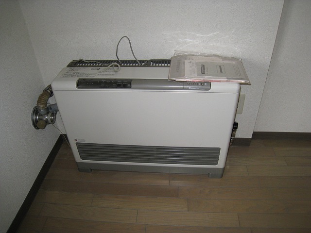その他設備　天然ガスストーブ