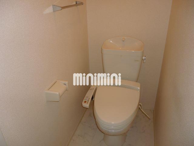 トイレ　シャワー付きトイレを完備しております