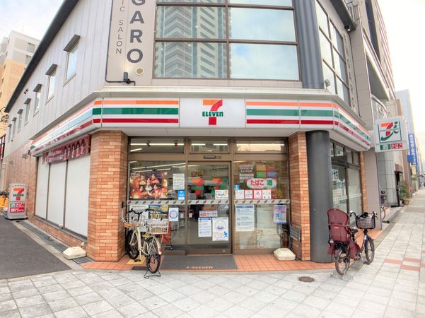 コンビニ　セブンイレブン 大阪大淀南1丁目店（コンビニ）まで62m