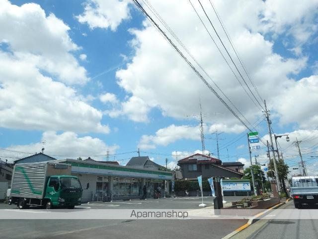 その他　ファミリーマート西伊興四丁目店（その他）まで597m