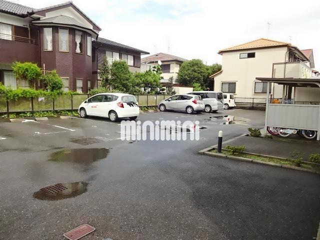 駐車場　駐車場の様子です。