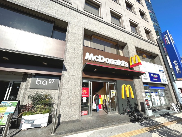 飲食店　マクドナルド　大塚駅前店（飲食店）まで140m