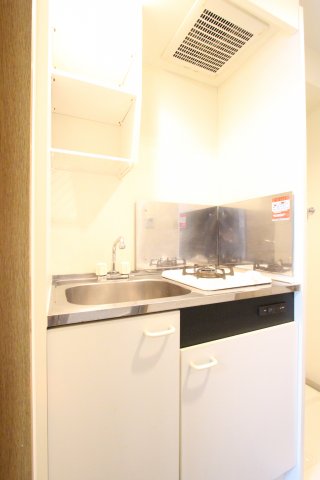 キッチン　参考写真（同物件別部屋）