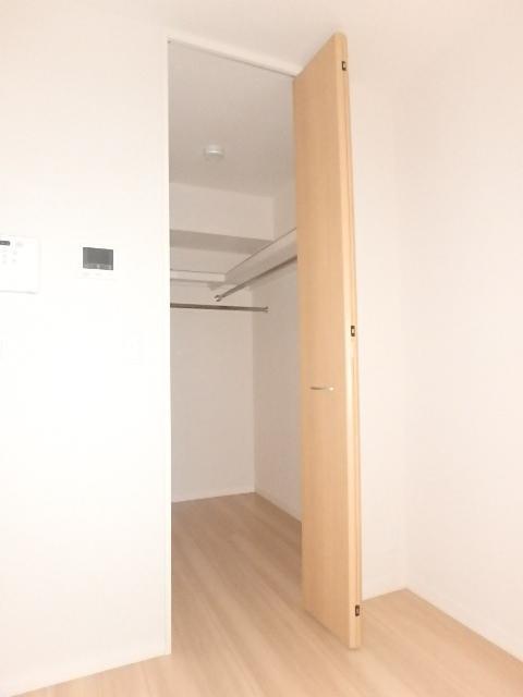 収納　ウォークインクローゼット